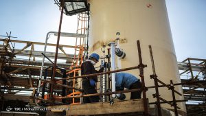 خبر خوش برای کارکنان نفتی/ جهانگیری: مصوبه جدیدحقوق نفتی‌ها از امروز اجرایی می‌شود