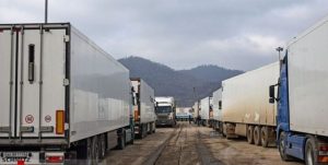 دستور رئیس جمهور برای رفع صف کامیون‌ها در گمرک آستارا/ تشکیل کارگروه ویژه برای مشکلات مرزی آستارا