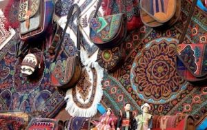 راه اندازی بازارچه صنایع‌دستی در ورودی شهر‌ها