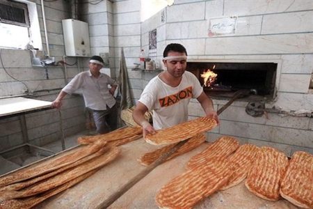 مخالفت ­فرماندار تهران با افزایش قیمت نان