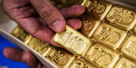 طلای جهانی همچنان بالای ۲۰۳۳ دلار