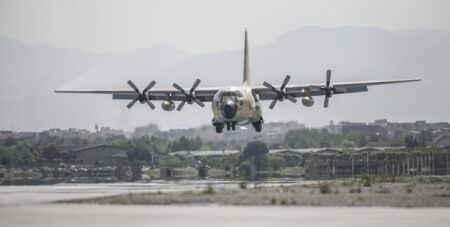 یک فروند هواپیمای C-130 ارتش در اختیار اورژانس کرمان قرارگرفت